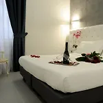 Easyrome Pensión 4*