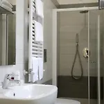 Easyrome Πανσιόν 4*